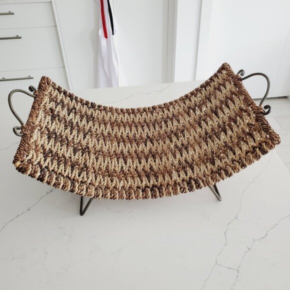 Vintage Large WovenWhicker Boho Newspaper Magazine Storage Basket Cottage - Picture 2 of 6